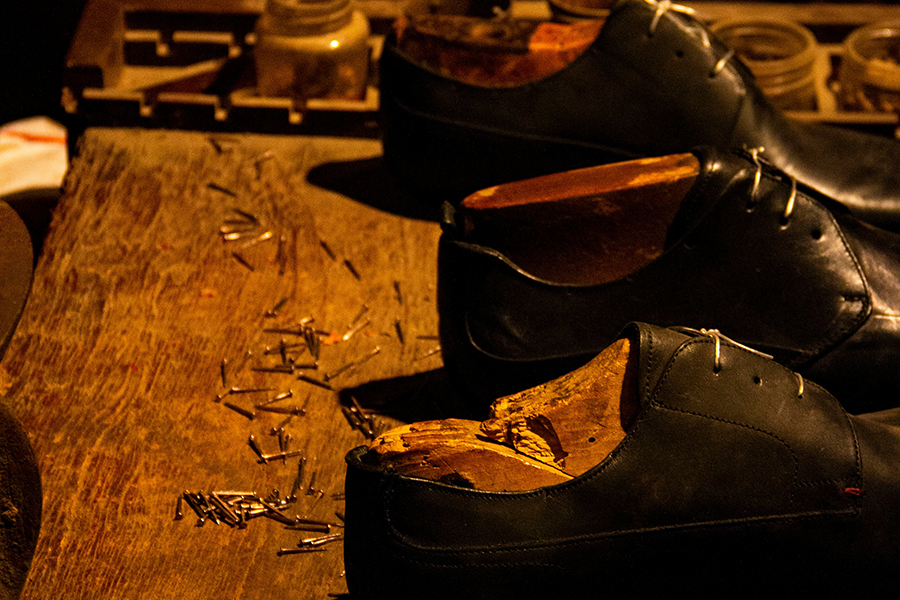 custom shoe last shape and silhouette